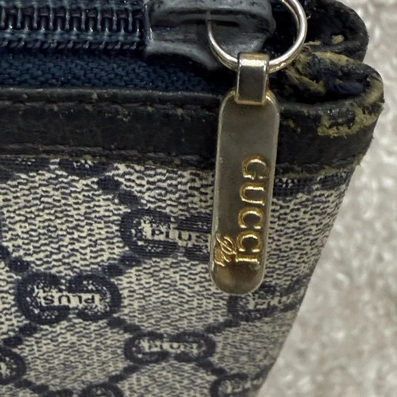 Gucci GG Plus Gray Monogram Tote Bag - Picture 6 of 16